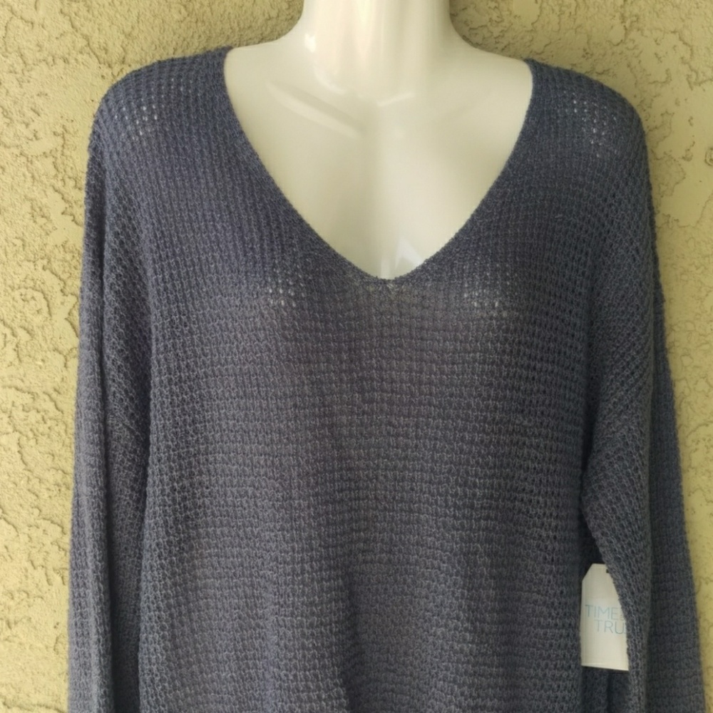 Time and Tru blue waffle knit sweater nwt - Picture 4 of 8